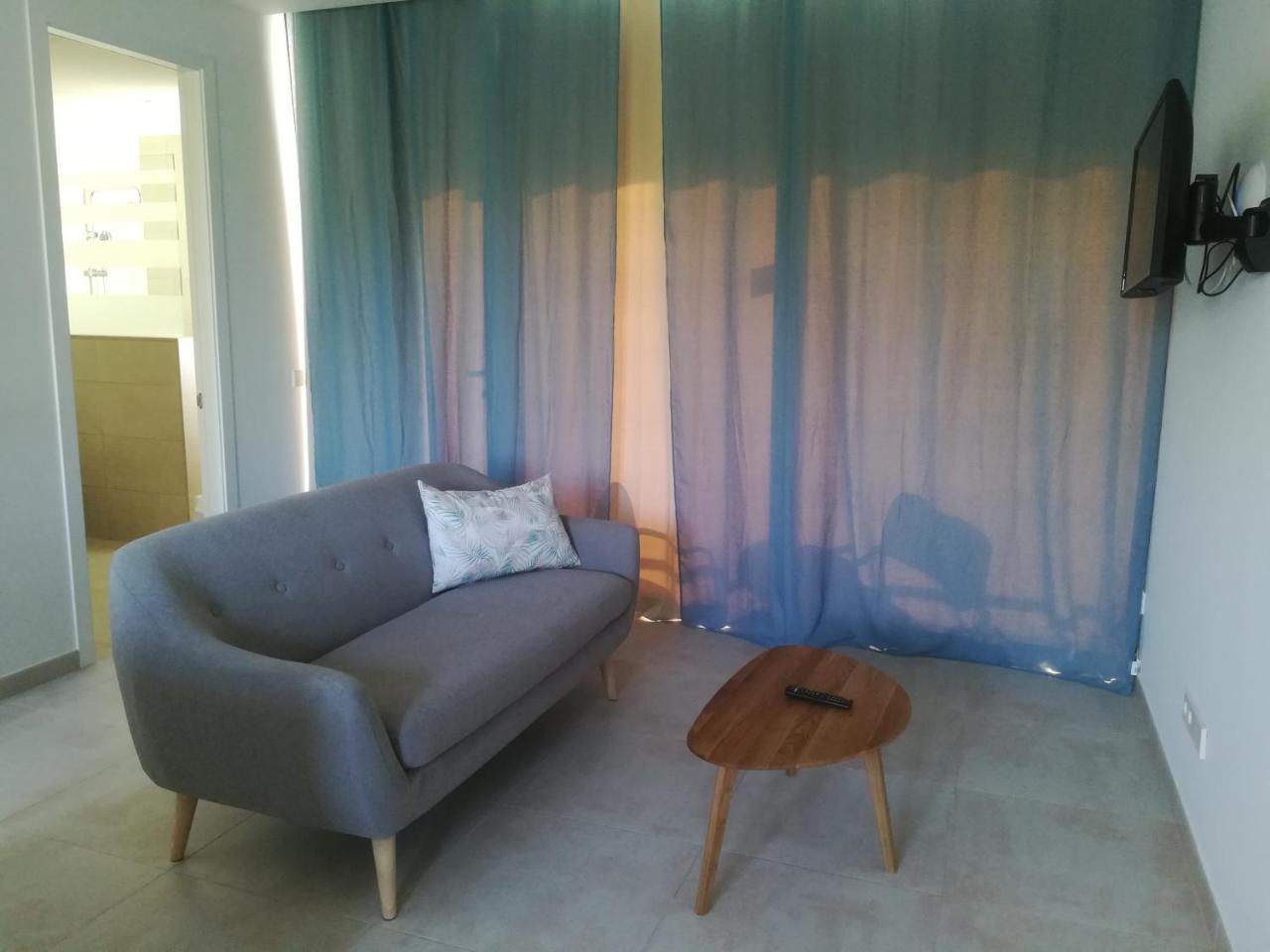 Apartamentos Villa Primera Cala Figuera  Bagian luar foto